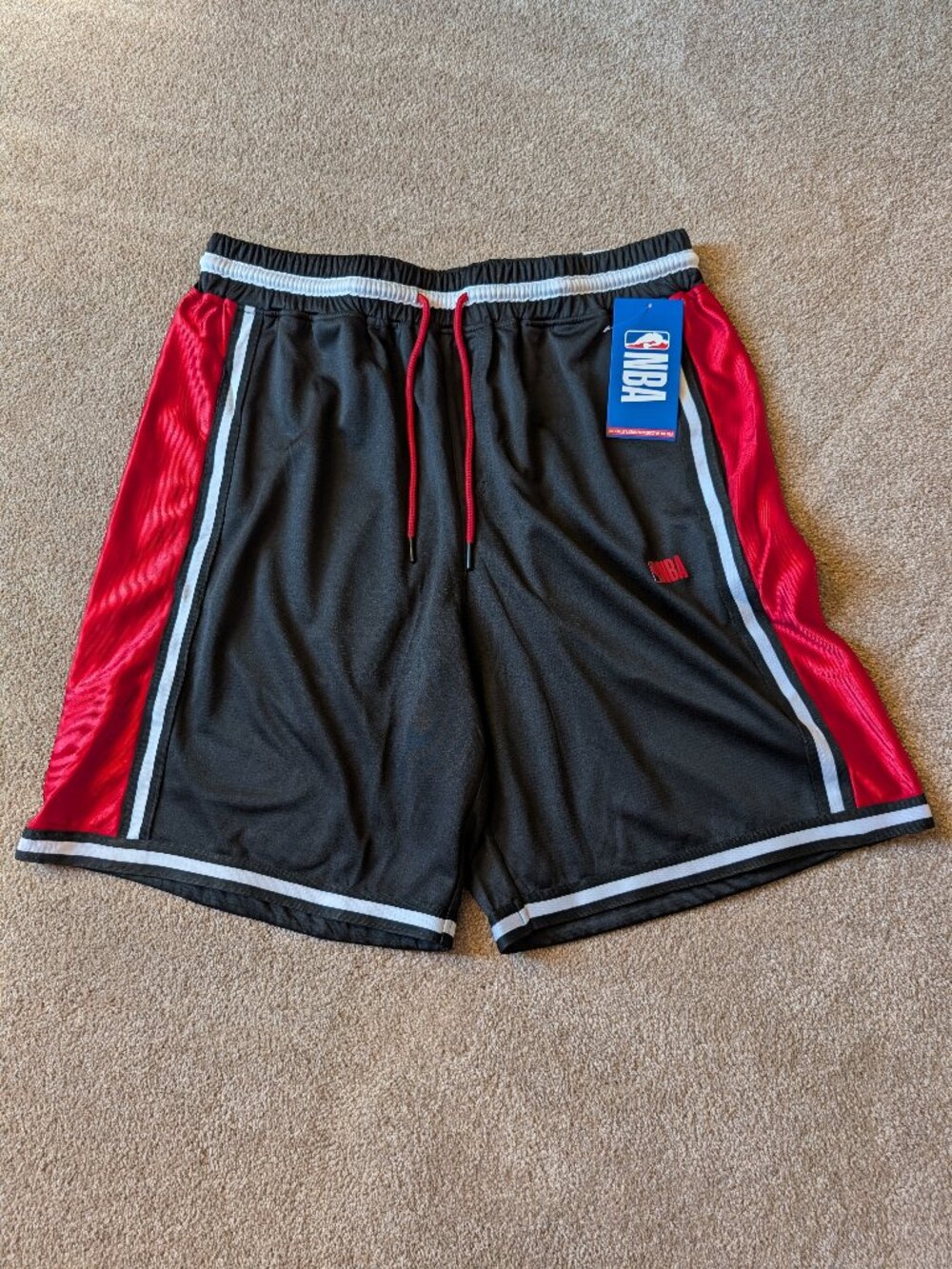 NWT NBA classic basketball shorts at the knee red white black size large